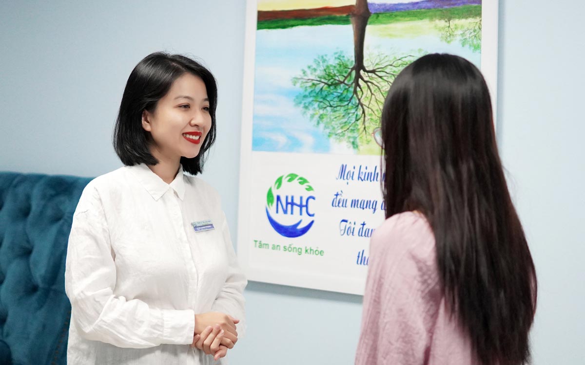 Chuyên gia Lê Thị Thanh Phương đã giúp đỡ rất nhiều cha mẹ, các con gặp khó khăn về vấn đề thấu hiểu, giao tiếp, khủng hoảng tâm lý