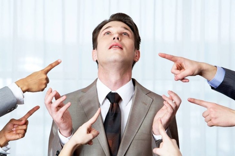 Tâm lý nạn nhân (Victim mentality)