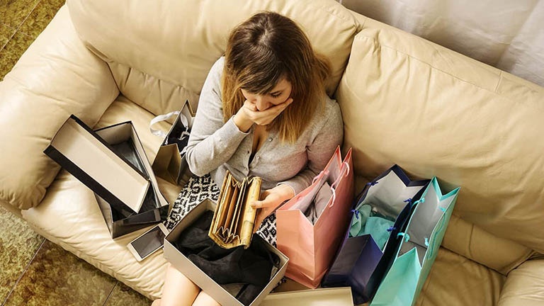 Dấu hiệu nhận biết nghiện mua sắm