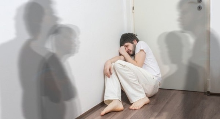 Dấu hiệu rối loạn tâm thần do chất kích thích