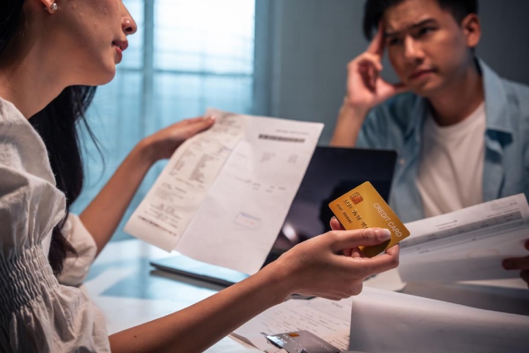 mâu thuẫn vợ chồng và cách giải quyết