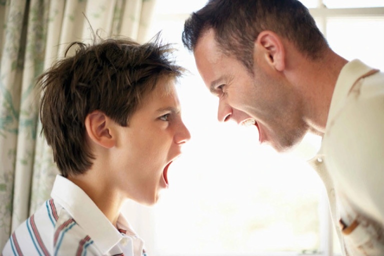 Con tuổi dậy thì khó bảo có phải là hư không