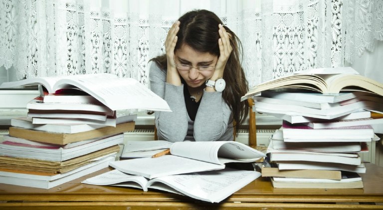 Nguyên nhân dẫn đến áp lực thi cử
