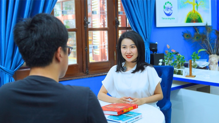 NHC tư vấn tâm lý khi con muốn bỏ học đại học