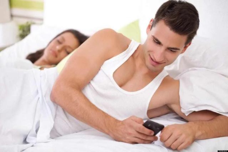 Dấu hiệu đàn ông ngoại tình tư tưởng