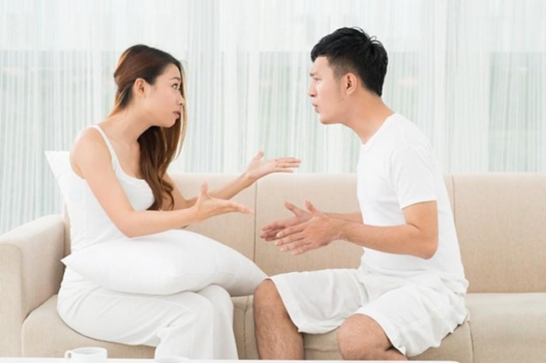 dấu hiệu ngoại tình tư tưởng ở đàn ông thường gặp