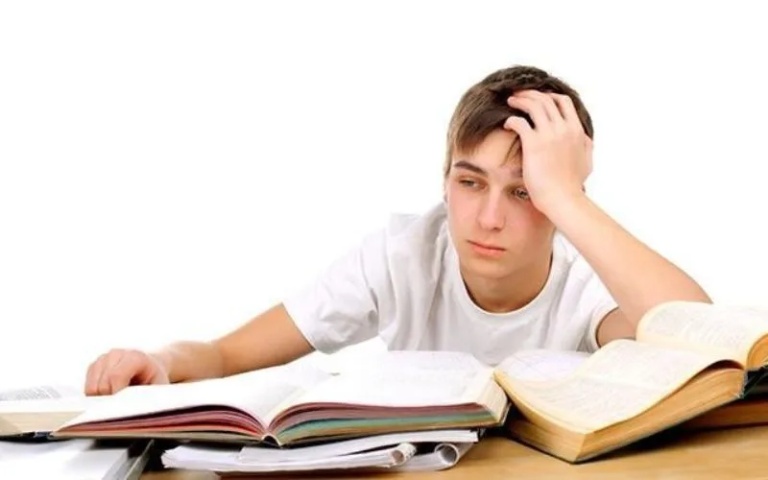 Dấu hiệu cần chú ý khi con muốn nghỉ học