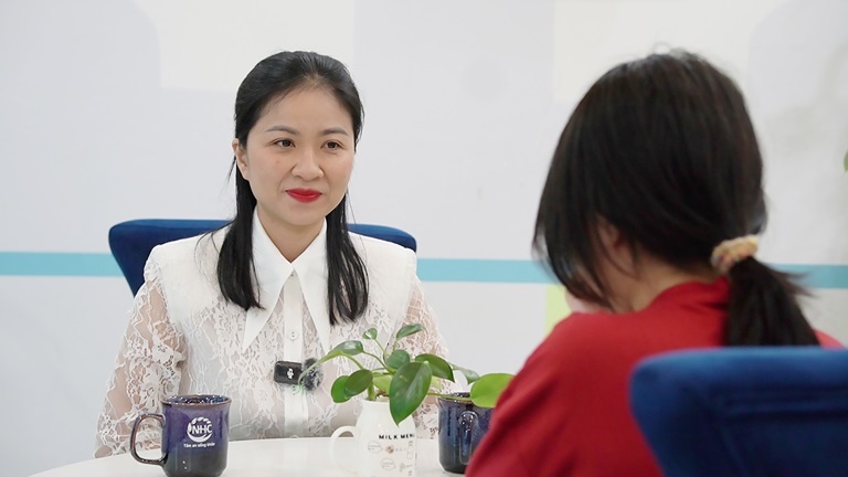 Gặp chuyên gia tâm lý khi con muốn nghỉ học kéo dài